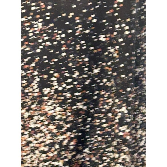 Perceptions Sleeveless Shift Dress - Picture 3 of 3